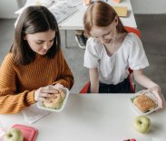 Alimentación y prevención de la obesidad infantil en el catering escolar